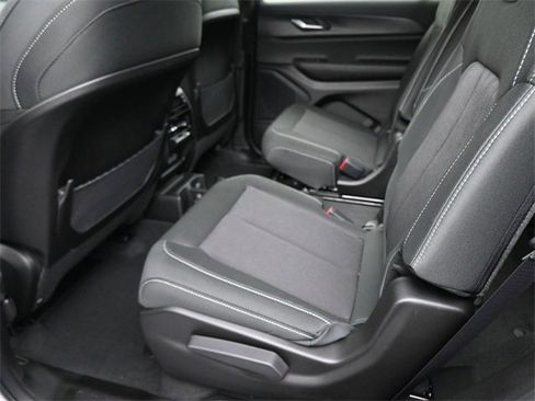 New 2025 Jeep Grand Cherokee L Laredo image 39