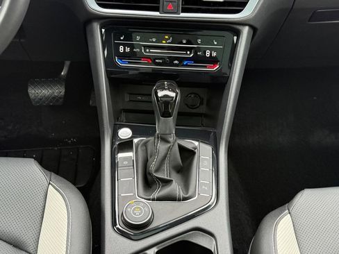 Certified 2025 Volkswagen Taos SEL image 13