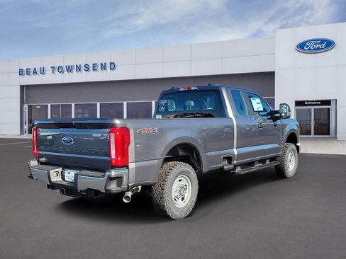 New 2026 Ford F250 XL w/ XL Off-Road Package image 4