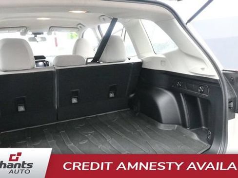 Used 2021 Subaru Forester AWD/4WD image 18
