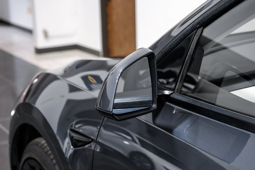 Used 2021 Tesla Model Y Long Range AWD/4WD image 44