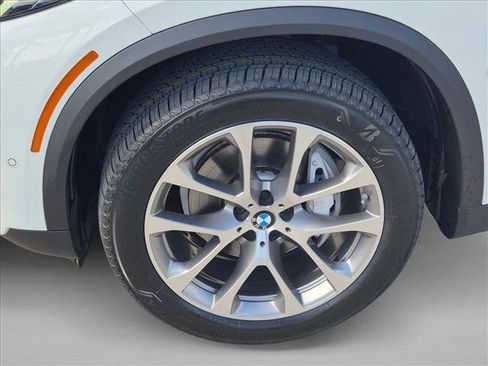 Certified 2024 BMW X5 sDrive40i RWD image 25