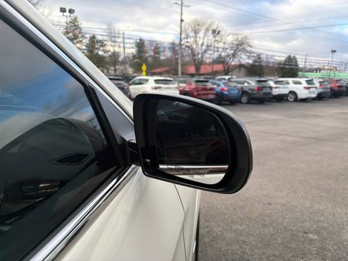 Used 2018 Jeep Cherokee Overland image 6