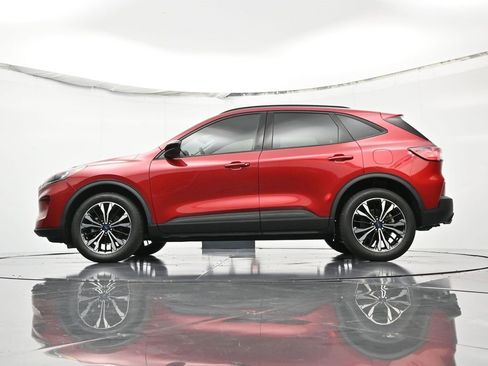 Used 2022 Ford Escape SEL w/ SEL Stealth AWD Package image 25
