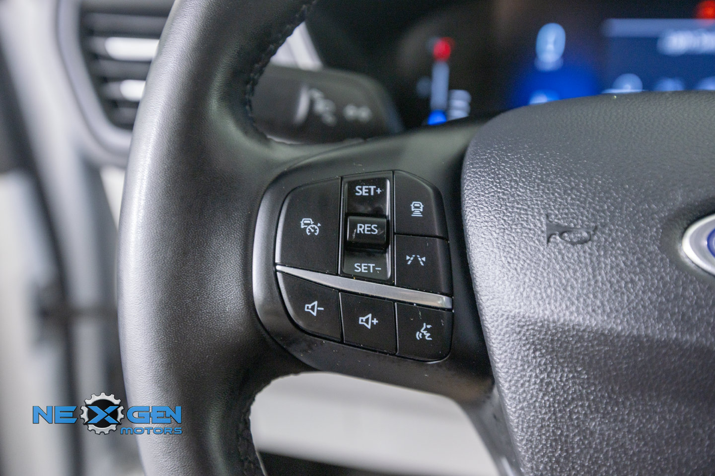 Used 2024 Ford Escape Active w/ Tech Pack #1 FWD image 16
