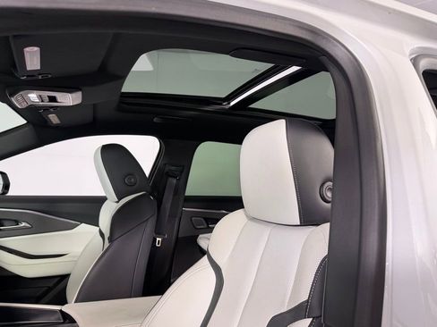 Used 2024 Acura ZDX A-Spec image 26