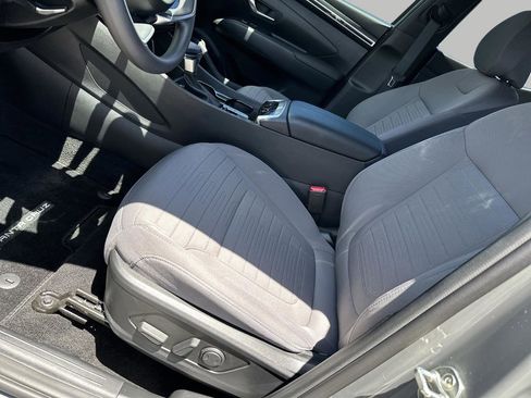 Certified 2024 Hyundai Santa Cruz SEL FWD image 10