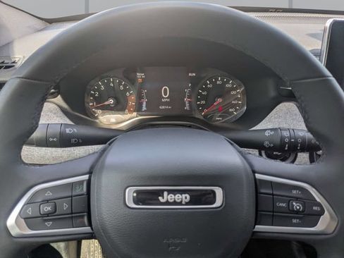 Certified 2024 Jeep Compass Latitude AWD/4WD image 29