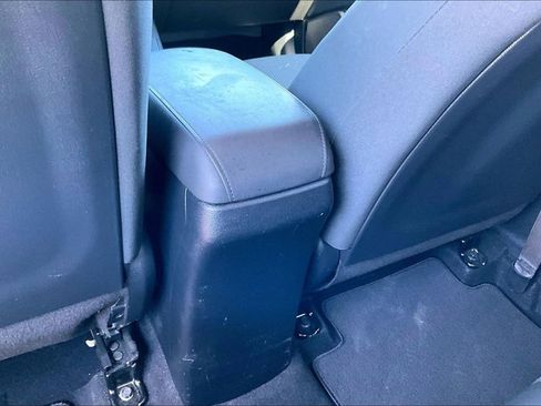 Used 2023 Kia Soul LX w/ LX Technology Package FWD image 32