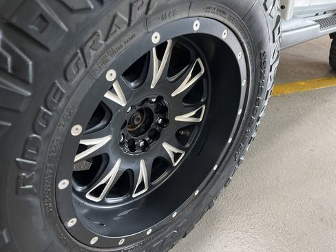 Used 2017 Jeep Wrangler Sport AWD/4WD image 14