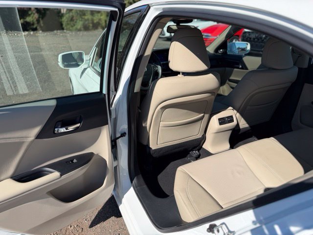 Used 2014 Honda Accord EX-L image 11