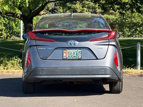 Used 2020 Toyota Prius Prime XLE FWD image 7