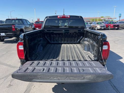 New 2025 GMC Canyon AT4 w/ Nightfall Edition image 7