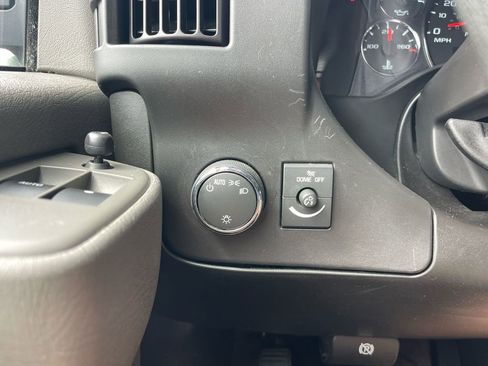 Used 2023 Chevrolet Express 2500 w/ Driver Convenience Package image 18