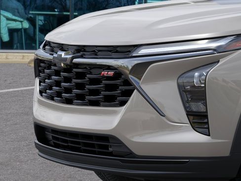 New 2026 Chevrolet Trax RS w/ Sunroof Package FWD image 13