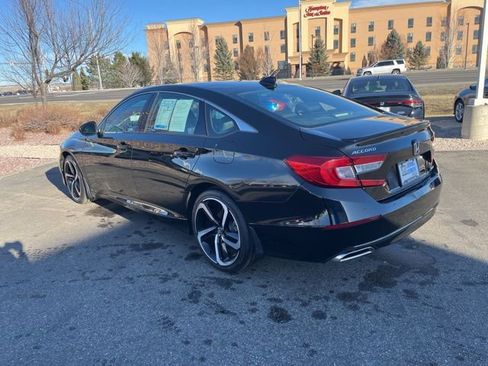 Used 2018 Honda Accord Sport image 7
