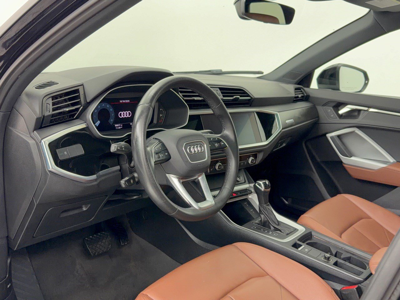 Used 2022 Audi Q3 2.0T Premium w/ Convenience Package AWD/4WD image 4