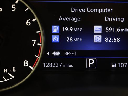 Used 2017 Nissan Murano S image 32