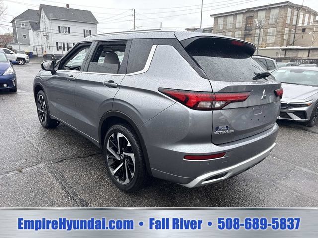 Used 2024 Mitsubishi Outlander SEL Black Edition AWD/4WD image 10
