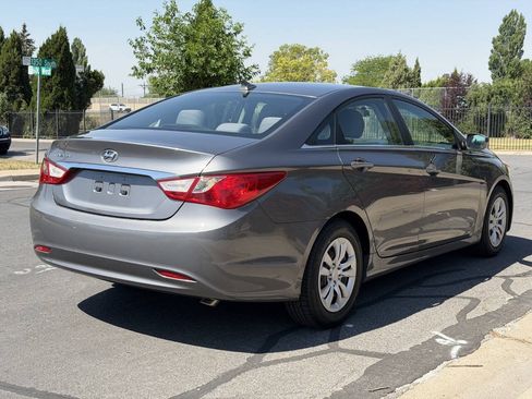 Used 2011 Hyundai Sonata GLS FWD image 5