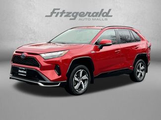 Used 2023 Toyota RAV4 SE video 2