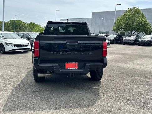 Used 2025 Toyota Tacoma TRD Sport AWD/4WD image 6