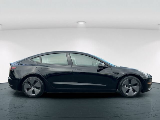 Used 2022 Tesla Model 3 Standard Range RWD image 7