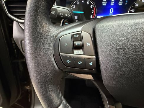 Certified 2020 Ford Explorer XLT w/ Equipment Group 202A image 15