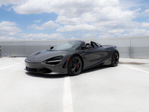 Used 2020 McLaren 720S Performance RWD image 23