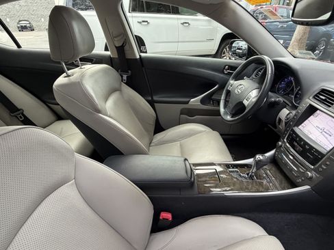 Used 2012 Lexus IS 350 w/ Premium Pkg Value Edition RWD image 45
