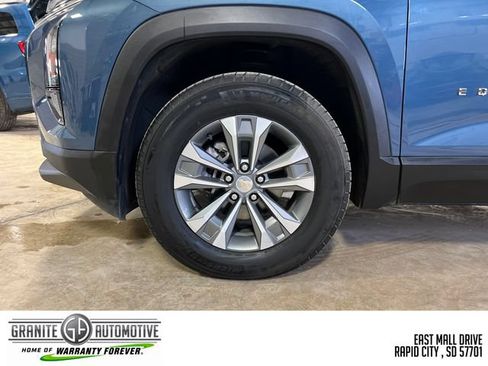 Used 2026 Chevrolet Equinox LT AWD/4WD image 27