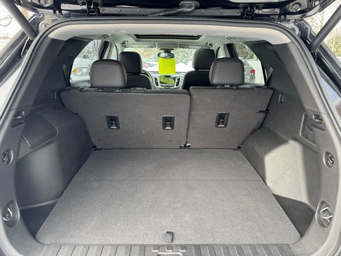 Used 2021 Chevrolet Equinox Premier image 12