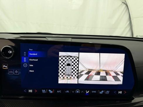 New 2026 Chevrolet Traverse High Country image 38