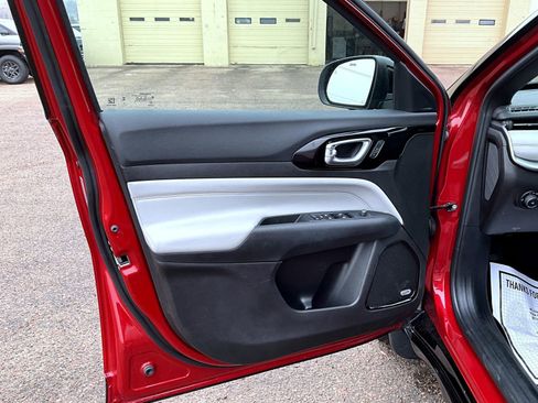 Used 2024 Jeep Compass Limited w/ Elite Group image 10