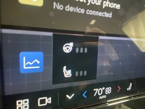 Used 2023 Volvo C40 P8 Recharge Ultimate w/ Protection Package Premier image 24