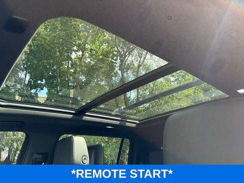Used 2021 Chevrolet Suburban Z71 w/ Rear Media and Nav Package AWD/4WD image 7