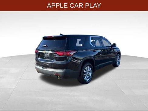 Used 2022 Chevrolet Traverse LS image 7