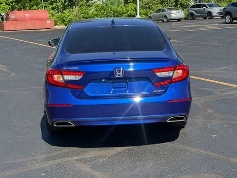 Used 2018 Honda Accord Sport image 24