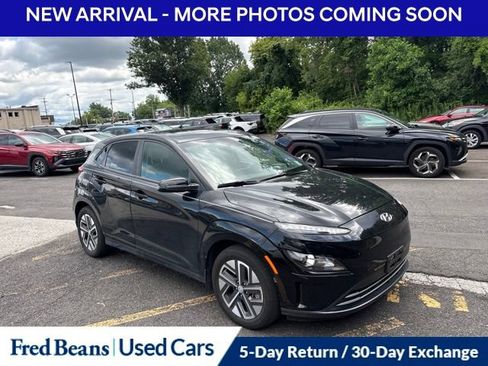 Used 2023 Hyundai Kona SEL FWD image 4