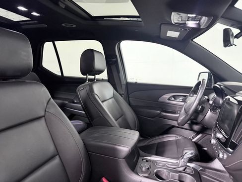 Used 2023 Chevrolet Traverse LT w/ LT Premium Package AWD/4WD image 24