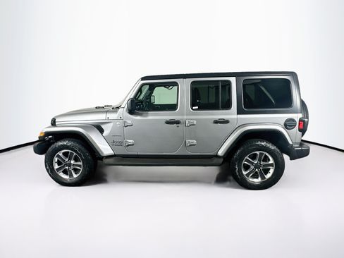 Used 2020 Jeep Wrangler Unlimited Sahara AWD/4WD image 4