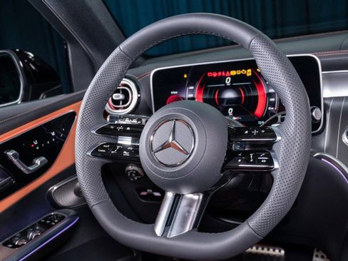 New 2026 Mercedes-Benz GLC 300 image 16