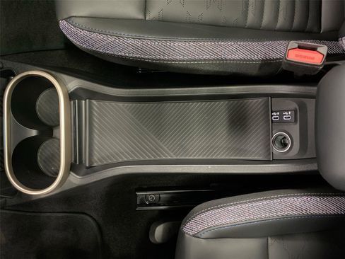 Certified 2025 MINI Cooper S image 27