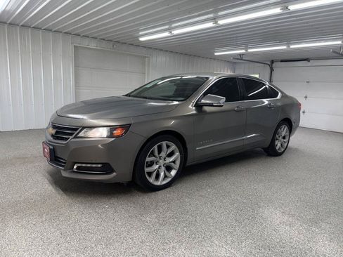Used 2019 Chevrolet Impala Premier FWD image 3