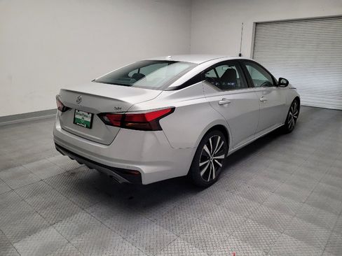 Used 2021 Nissan Altima 2.5 SR image 9