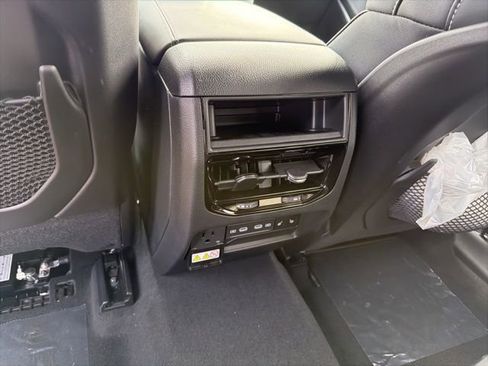 New 2026 Jeep Grand Cherokee Limited image 9