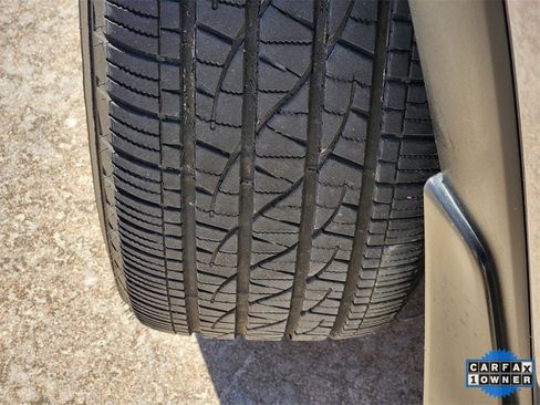 Used 2019 Toyota Highlander LE image 12