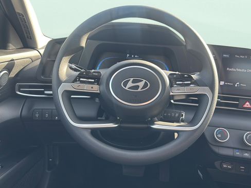 New 2026 Hyundai Elantra SE image 12