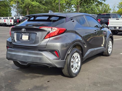 Used 2021 Toyota C-HR LE FWD image 9