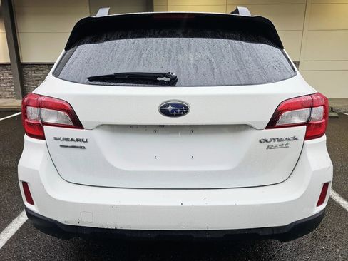 Used 2015 Subaru Outback 2.5i Premium AWD/4WD image 4